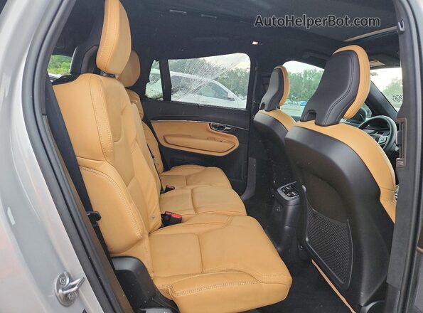 YV4H60CX7P1979060 2023 VOLVO XC90 Silver უკანა სალონის ხედი