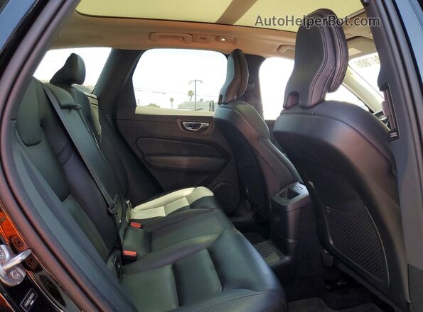 YV4H60DK5R1914505 2024 VOLVO XC60 Black Widok wnętrza z tyłu