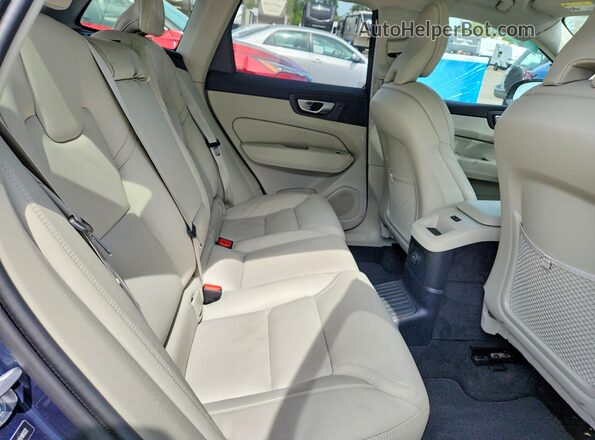 YV4H60DM3R1918022 2024 VOLVO XC60 Синий Вид задних сидений
