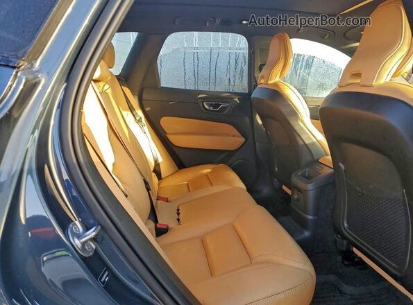 YV4H60DM8R1914841 2024 VOLVO XC60 Blue Widok wnętrza z tyłu