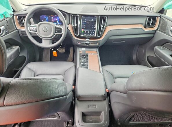 YV4H60DN2P1210592 2023 VOLVO XC60 Silver Dashboard view