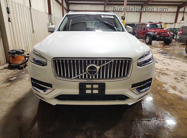 YV4H60LE0R1232885 2024 VOLVO XC90 White Front view