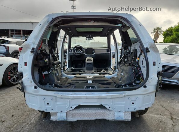 YV4H60PB8S1392115 2025 VOLVO XC90 White 