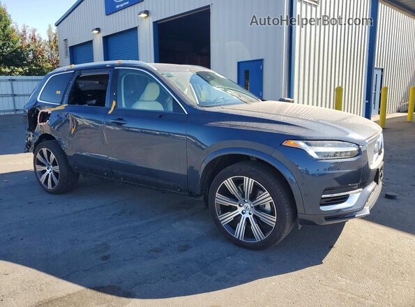 YV4H60PF2S1309586 2025 VOLVO XC90 Синий Передняя правая четверть