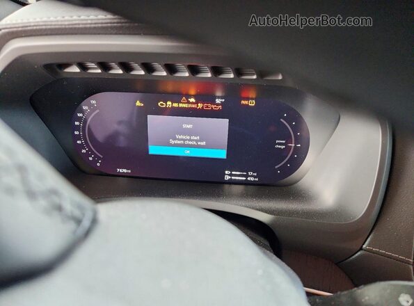 YV4H60PF2S1332947 2025 VOLVO XC90 Gray Instrument cluster view