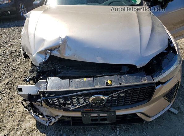 YV4H60RC0S1068131 2025 VOLVO XC60 Gold Շարժիչի բաժամունքի տեսք