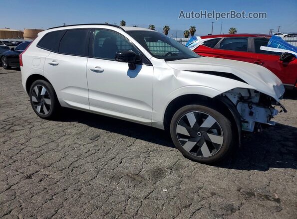 YV4H60RC1S1025384 2025 VOLVO XC60 Белый Передняя правая четверть