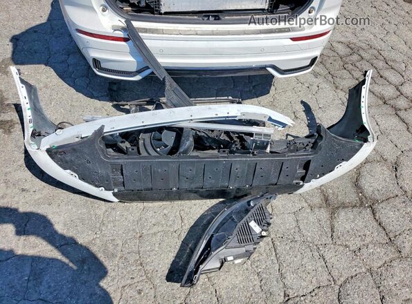 YV4H60RC1S1025384 2025 VOLVO XC60 Белый Вид подкапотного пространства