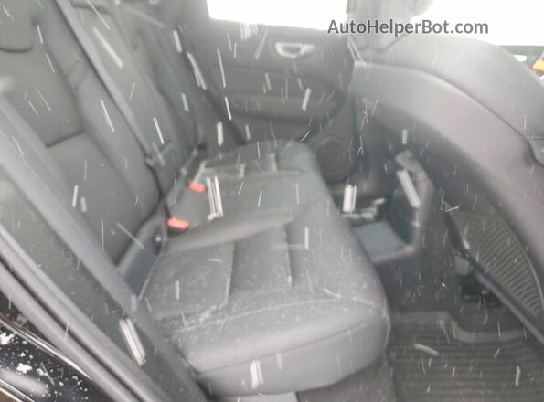 YV4H60RC2S1040069 2025 VOLVO XC60 Черный Вид задней части салона