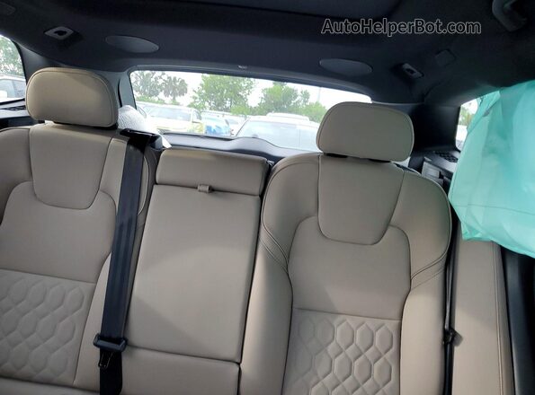 YV4H60RC2T1440733 2026 VOLVO XC60 Серебряный Вид задних сидений