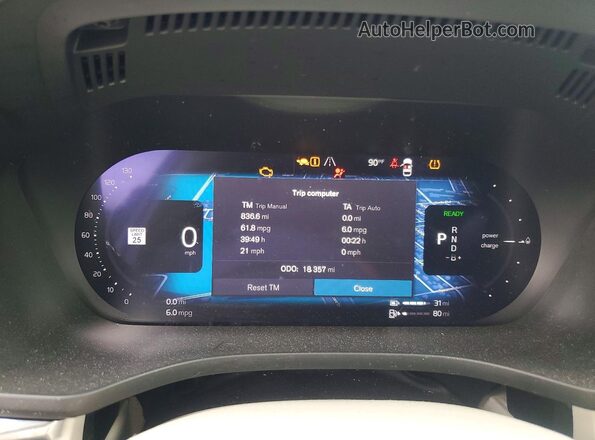 YV4H60RC4S1027159 2025 VOLVO XC60 Gray Instrument cluster view