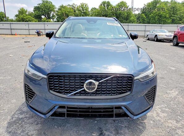YV4H60RC8S1018013 2025 VOLVO XC60 Blue Widok z przodu