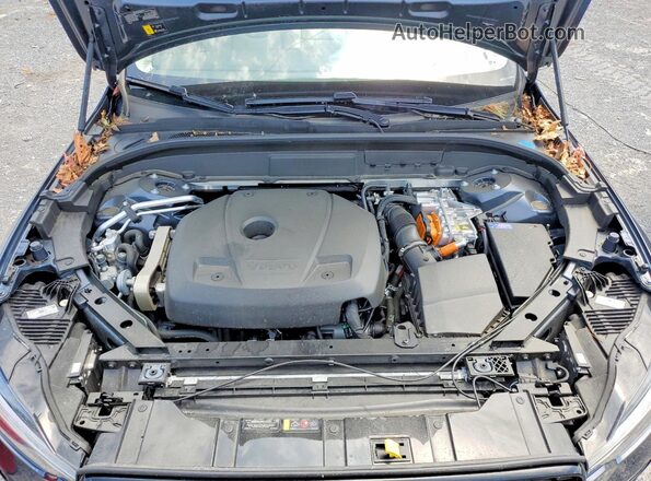 YV4H60RC8S1018013 2025 VOLVO XC60 Blue Widok komory silnika