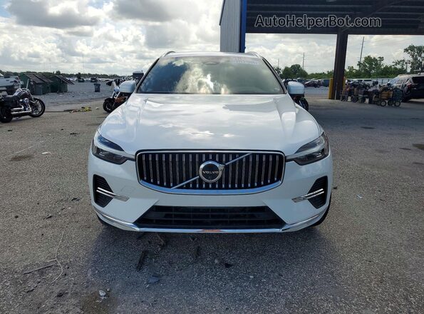 YV4L12DL5N1914835 2022 VOLVO XC60 White Вид спереду