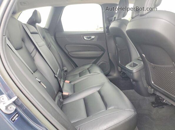 YV4L12DV9P1218368 2023 VOLVO XC60 Blue Вид задньої частини салону
