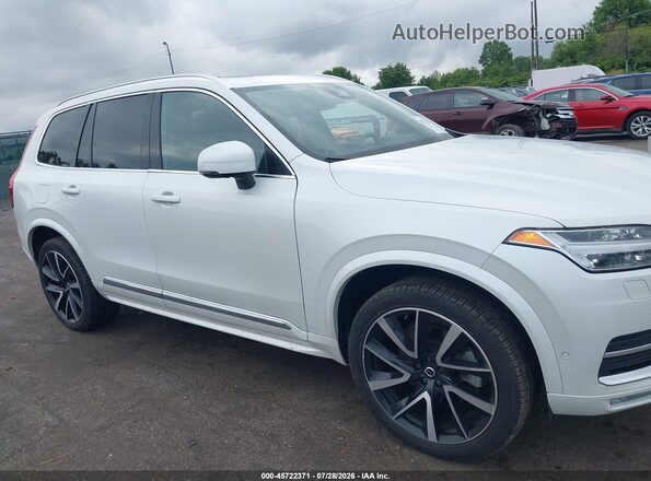 YV4L12PE5R1236316 2024 VOLVO XC90 White Вид задньої частини салону
