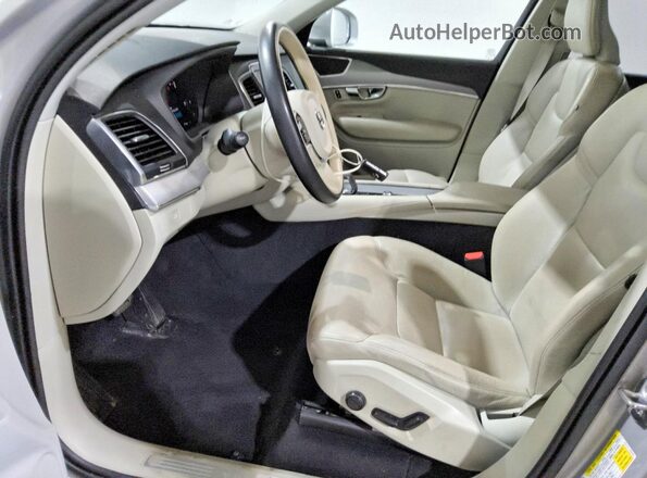 YV4L12PV9P1956392 2023 VOLVO XC90 Серебряный Вид салона спереди