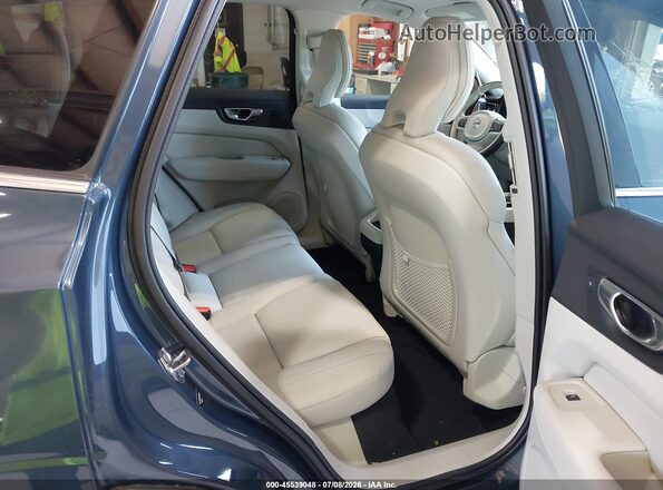 YV4L12RK3N1911934 2022 VOLVO XC60 Dark Blue Widok naklejki z numerem VIN