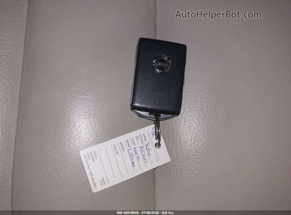YV4L12RK3N1911934 2022 VOLVO XC60 Dark Blue Widok deski rozdzielczej