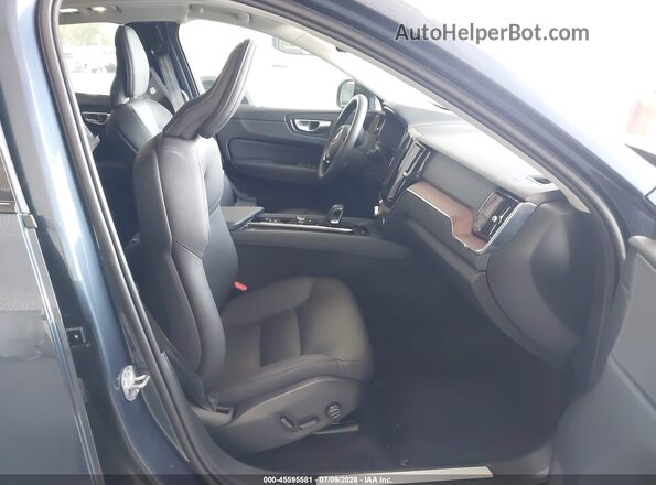 YV4L12RL4R1777806 2024 VOLVO XC60 Blue Вид салону спереду
