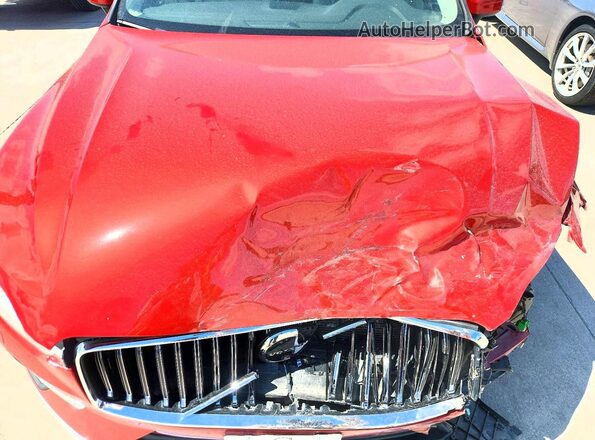 YV4L12RN0P1239103 2023 VOLVO XC60 Red Widok komory silnika