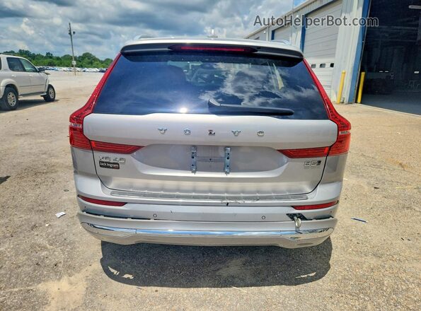 YV4L12RN7P1253824 2023 VOLVO XC60 Silver Vista trasera