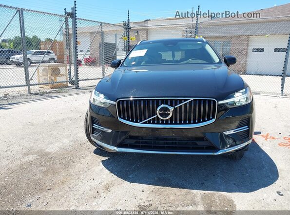 YV4L12RN9P1391123 2023 VOLVO XC60 Black Սարքավորումների վահանակի տեսք