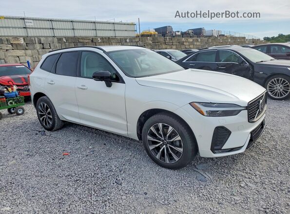 YV4L12RW1P1305375 2023 VOLVO XC60 White Передня права чверть