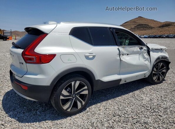 YV4L12UA2P2939381 2023 VOLVO XC40 White Tył prawy