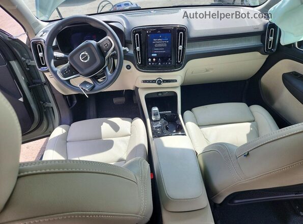 YV4L12UA4P2932576 2023 VOLVO XC40 Beige Vista del salpicadero
