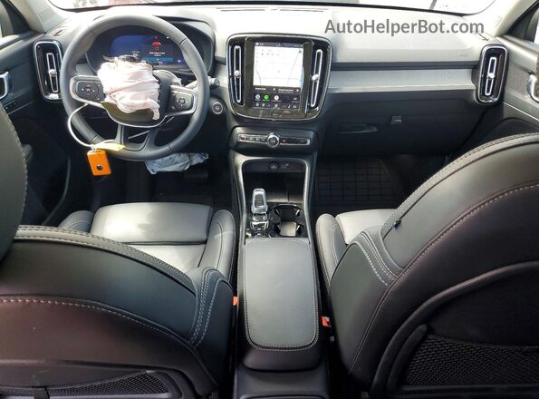 YV4L12UC1T2766898 2026 VOLVO XC40 Tan Вид панелі приладів