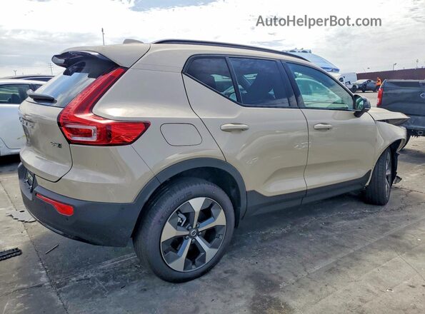 YV4L12UC1T2766898 2026 VOLVO XC40 Tan Задня права чверть