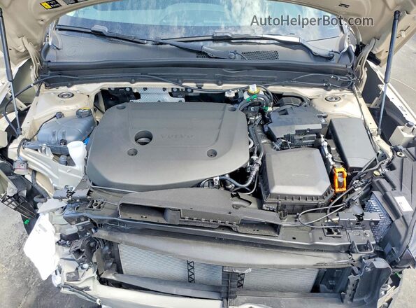 YV4L12UC1T2766898 2026 VOLVO XC40 Tan Вид підкапотного простору