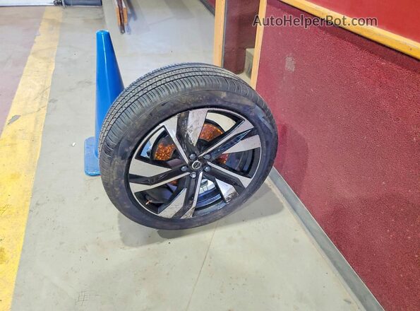 YV4L12UC1T2776119 2026 VOLVO XC40 Blue Вид наклейки з VIN-кодом