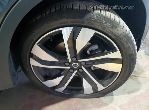 YV4L12UC1T2776119 2026 VOLVO XC40 Blue 