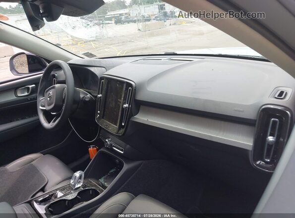 YV4L12UC2T2782463 2026 VOLVO XC40 Blue Սալոնի դիմացի տեսք