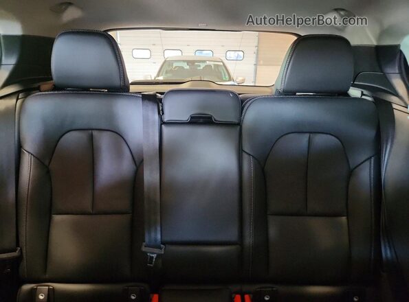 YV4L12UC5T2807419 2026 VOLVO XC40 Blue Vista de los asientos traseros