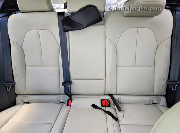 YV4L12UC6S2605977 2025 VOLVO XC40 Gray უკანა სავარძლების ხედი