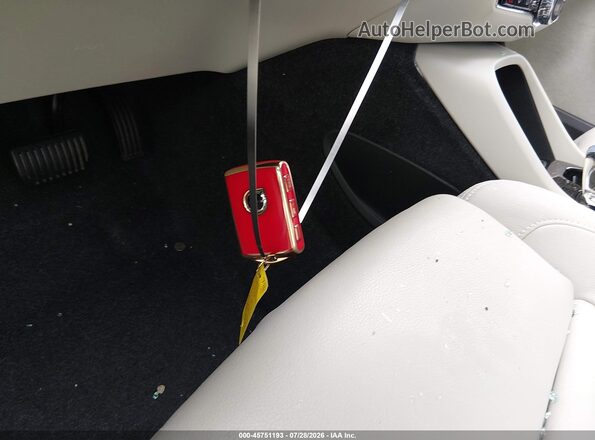 YV4L12UC7S2542405 2025 VOLVO XC40 Green Dashboard view