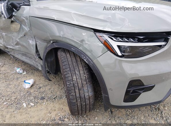 YV4L12UC7S2542405 2025 VOLVO XC40 Green Rear interior view
