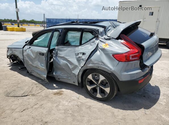 YV4L12UC7T2788436 2026 VOLVO XC40 Gray 