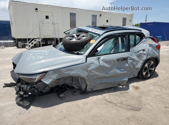 YV4L12UC7T2788436 2026 VOLVO XC40 Gray 