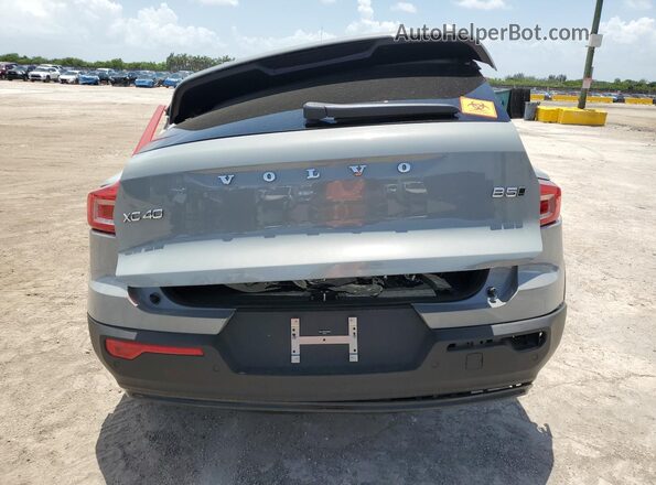YV4L12UC7T2788436 2026 VOLVO XC40 Gray 