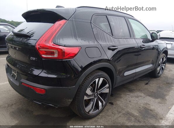 YV4L12UC8S2609044 2025 VOLVO XC40 Black უკანა მარჯვენა