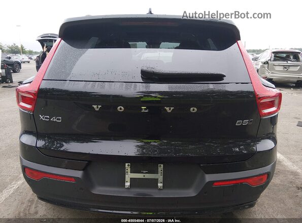 YV4L12UC8S2609044 2025 VOLVO XC40 Black 
