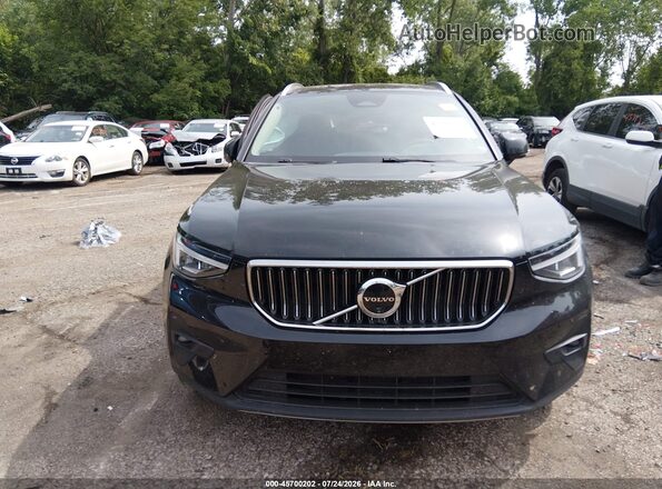 YV4L12UE0S2489841 2025 VOLVO XC40 Черный Вид щитка приборов