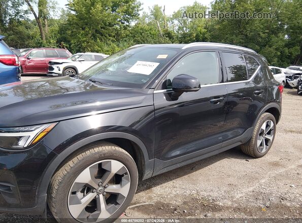 YV4L12UE0S2489841 2025 VOLVO XC40 Черный Панорамный вид салона 360°