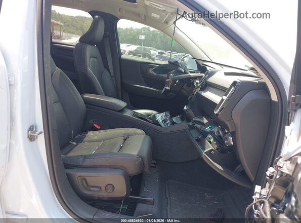 YV4L12UE1R2378533 2024 VOLVO XC40 Gray Widok wnętrza z przodu