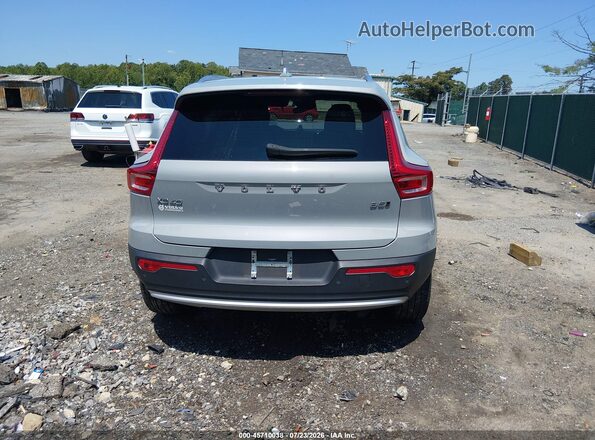 YV4L12UE2S2488612 2025 VOLVO XC40 Gray 