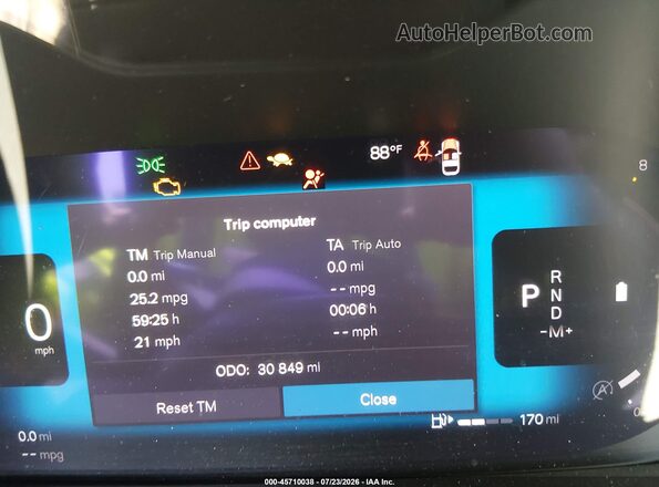 YV4L12UE2S2488612 2025 VOLVO XC40 Gray 